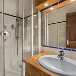 Chaleureux Avec Cheminee Et Parking A - Fr-1-564-55 Courchevel