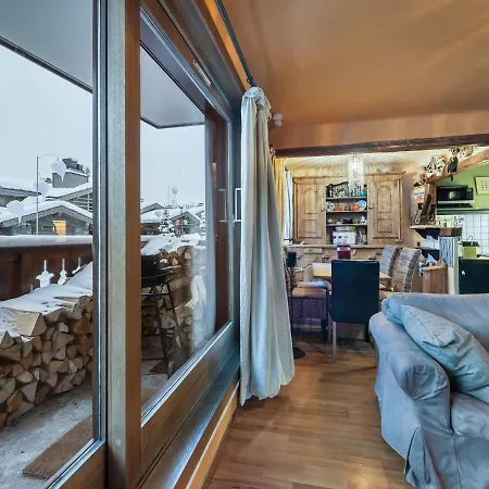 Apartment Chaleureux Avec Cheminee Et Parking A - Fr-1-564-55 Courchevel