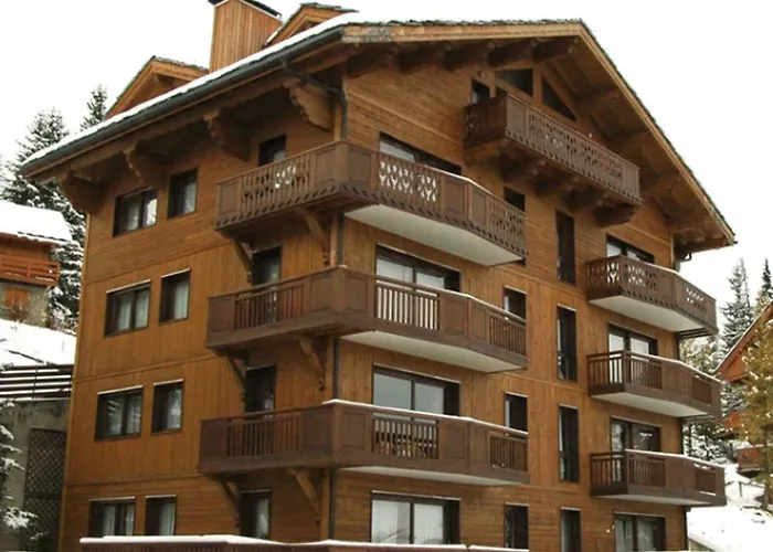Chaleureux Avec Cheminee Et Parking A - Fr-1-564-55 Courchevel